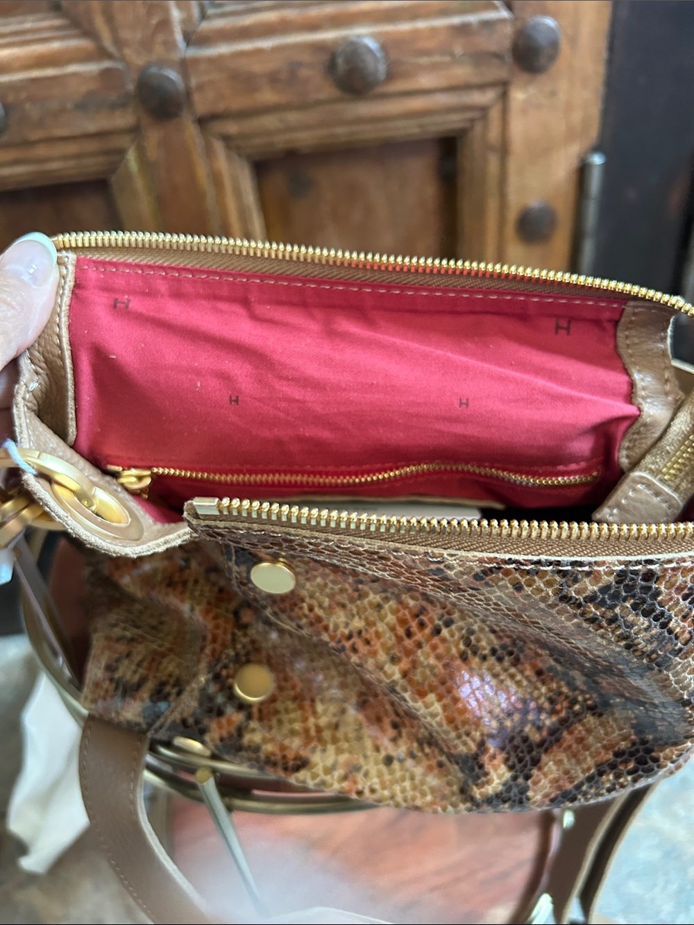 Hammitt Bryant Medium Shoulder Bag in Centerpiece Snake leather, NWT - Picture 12 of 12